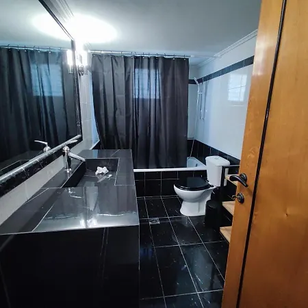 Down Town Apartman *